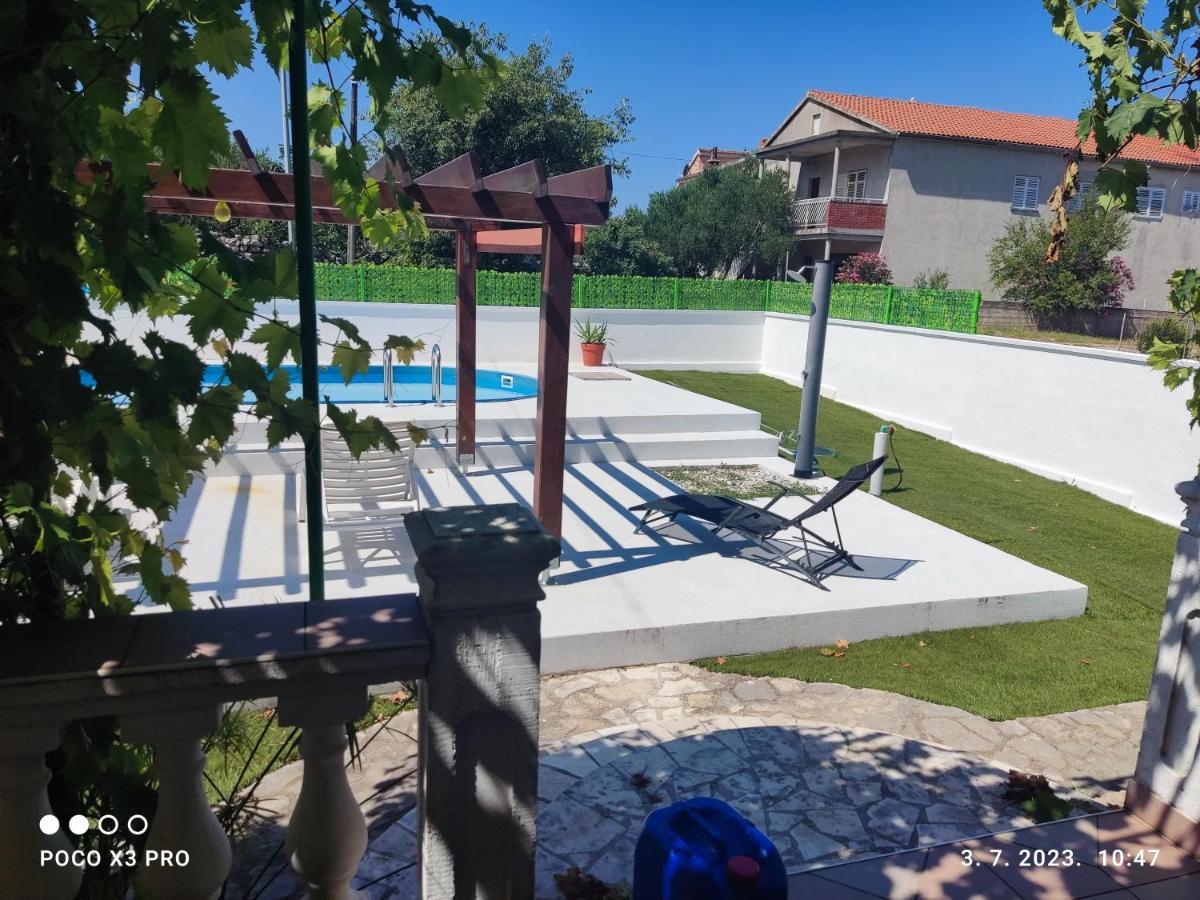 Apartmani Bruna Bilice Vrulje  Экстерьер фото